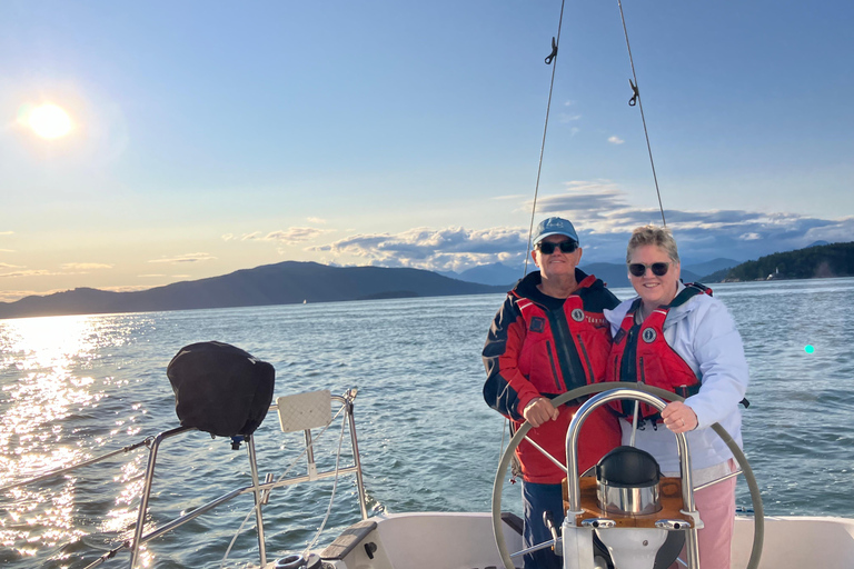 Vancouver Sunset Sailing Cruise