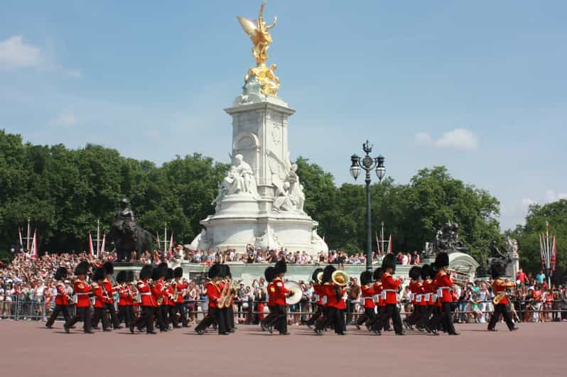 buckingham palace tour events