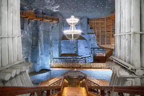 De Cracovie: visite guidée de la mine de sel et de la chapelle de Wieliczka
