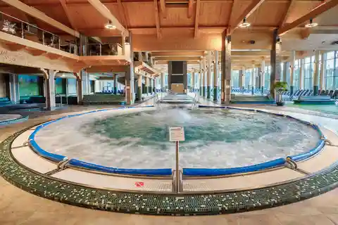 Desde Cracovia: excursión de un día a los baños de Chocholowska, sauna y spa
