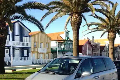De Aveiro: Farol da Praia da Barra e tour guiado pela Costa Nova