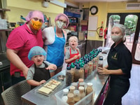 Windsor, Dr Choc's Express Chocolate Making Workshop - Housity