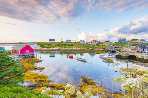 Tour esclusivo in auto per piccoli gruppi a Halifax con Peggy's Cove
