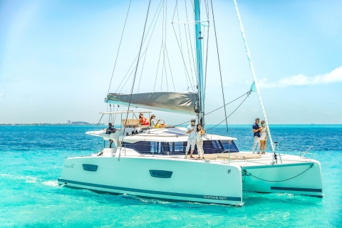 Riviera Maya y Cancún: Crucero Isla Mujeres con AlmuerzoTour con Pickup and Drop-off en Riviera Maya