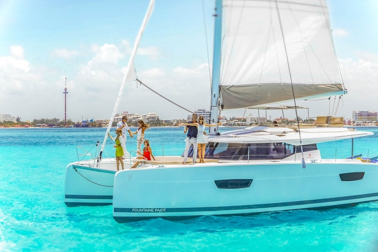 Riviera Maya y Cancún: Crucero Isla Mujeres con AlmuerzoTour con Pickup and Drop-off en la Zona Hotelera de Cancún