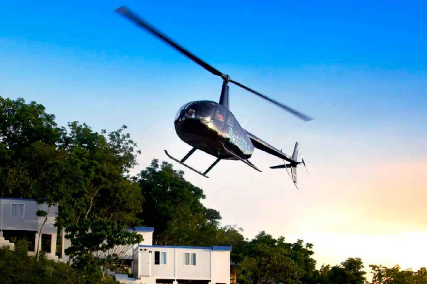 Boracay: Hubschrauberrundflug mit optionaler Abholung