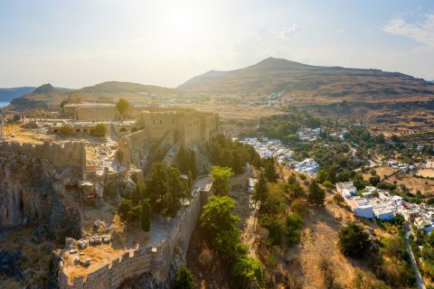 Rhodes: Lindos Rountrip Bus Transfer & Acropolis Guided Tour