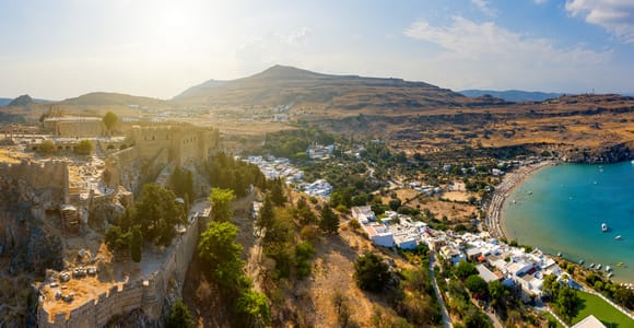 Rhodes: Lindos Village & Acropolis Guided Tour with Pick-up