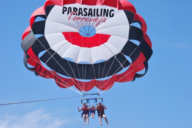 Visit Torrevieja parasailing experience in Torre de la Horadada