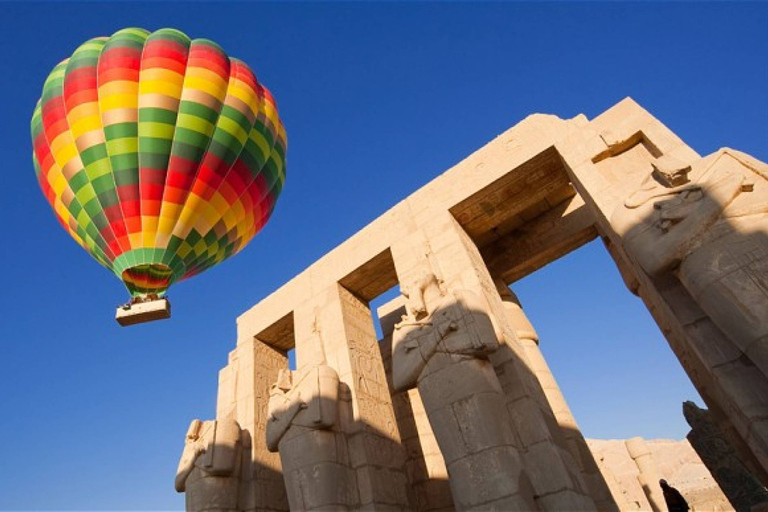 Hurghada: Luxor Hot Air Balloon Ride and Day Tour With Meals