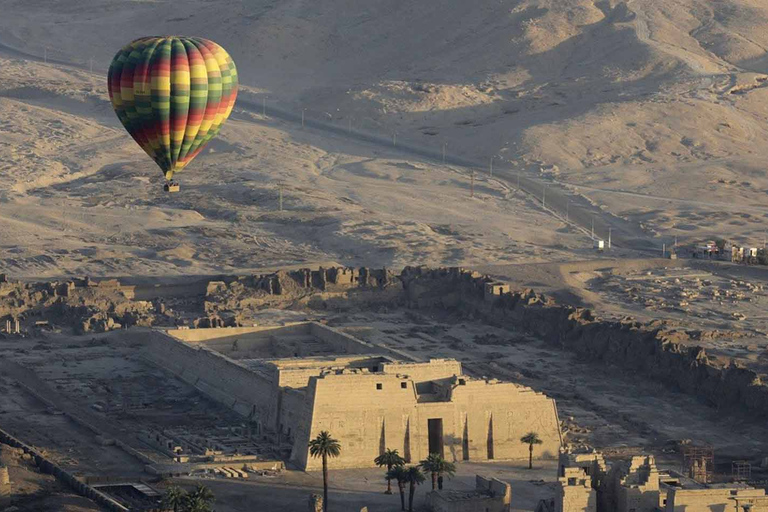 Hurghada: Luxor Hot Air Balloon Ride and Day Tour With Meals