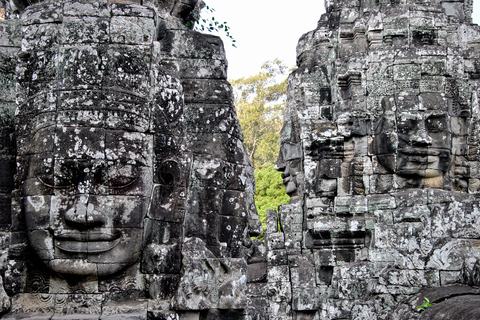 From Siem Reap: Angkor Wat Full-Day Private Tour & Sunrise