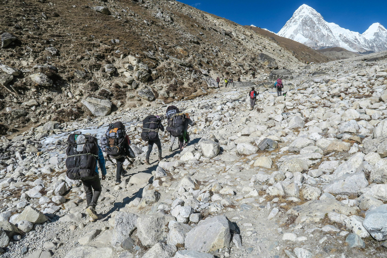 Regione dell&#039;Everest: Trek privato del Campo Base dell&#039;Everest 15 giorniEverest: Trekking del Campo Base dell&#039;Everest 15 giorni