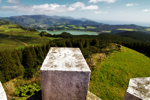 Ponta Delgada: Verborgen juweeltjes van São Miguel Dagvullende tour met een busje