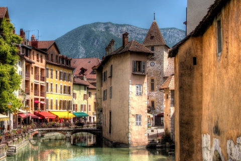 Annecy: City Highlights Self-Guided Scavenger Hunt & Tour Annecy: Self-Guided Scavenger Hunt & City Walking Tour