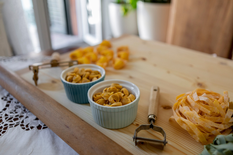 Venise : atelier en petit groupe pour confectionner des pâtes et un tiramisu