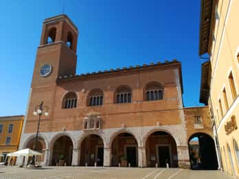 Fano private tour: Roman town in a Renaissance setting