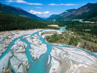 Golden, BC, Kicking Horse River Family Rafting con pranzo - Hizvo