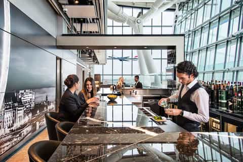 LHR London Heathrow'n lentoasema: Plaza Premium Lounge