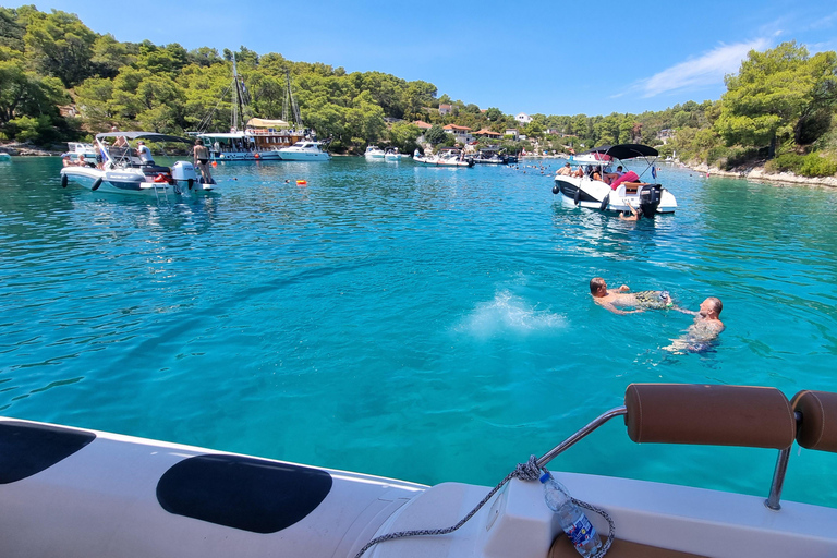 Split-Laguna Azul, Pecio de Šolta y Maslinca Tour privado