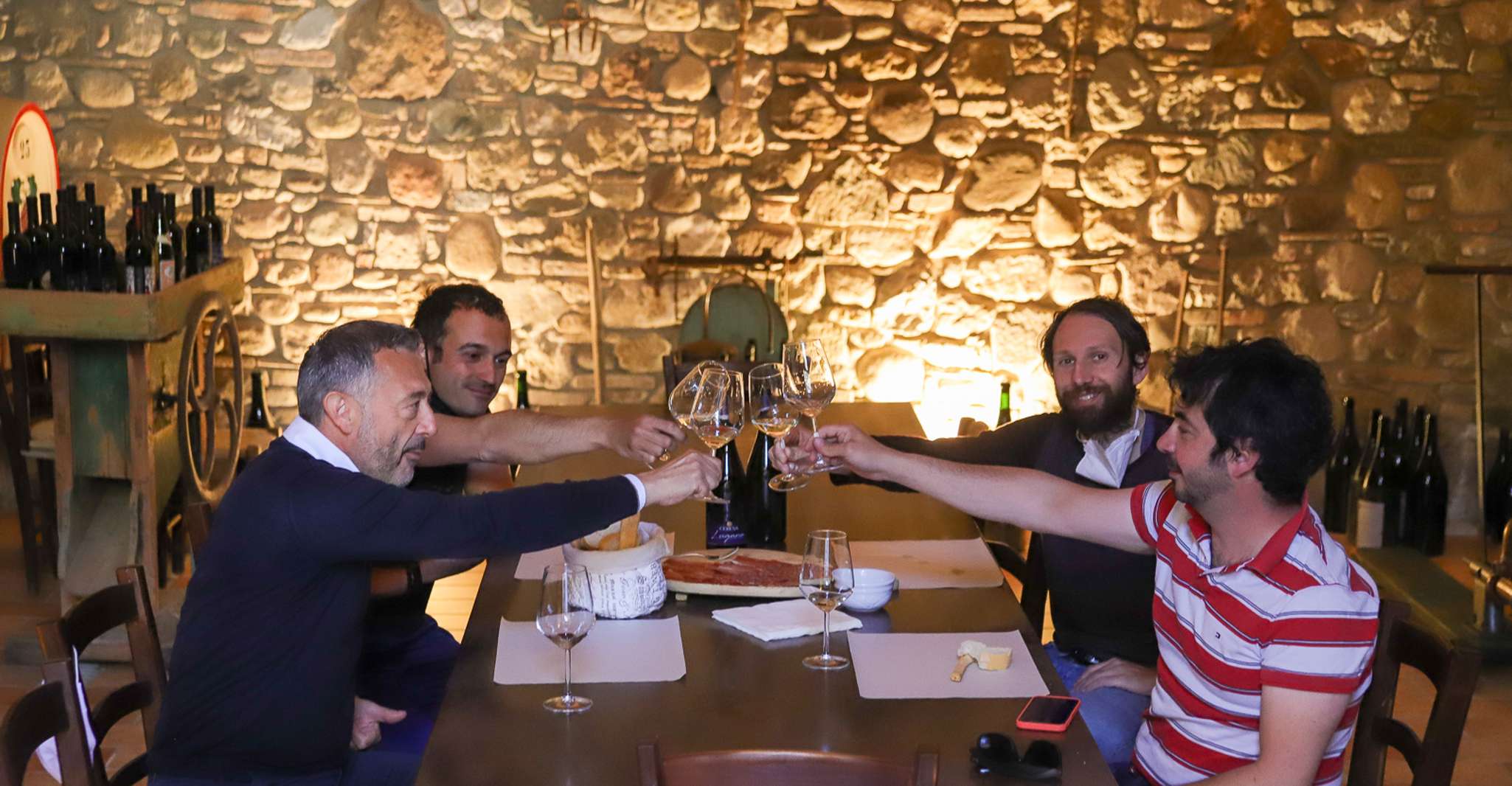 Lugana, Vineyards Tour e degustação de vinhos Lugana - Hizvo