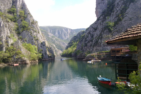 Skopje: City Highlights Tour med transfer och mat