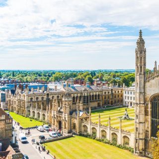 Cambridge Highlights: Famous Alumni Exploration Game