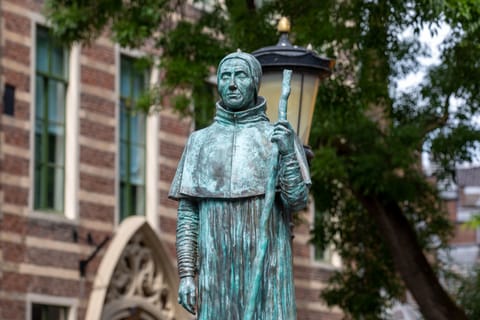 Utrecht: A Secret Crusade - City Exploration Game