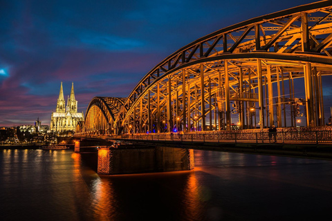 Cologne: Guided Walking Tour by Torchlight Group Pricing