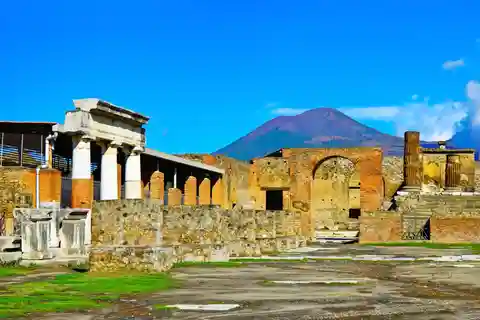 Pompeii & Herculaneum Tour with an archeologist