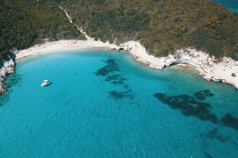 De Lefkimmi: Corfu, Kavos Party Booze CruiseDe Lefkimmi: Kavos Booze Cruise Party Boat