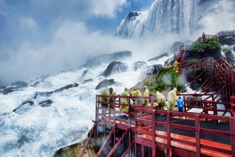 Niagara Falls, USA: Boat Cruise and Cave of the Winds Tour
