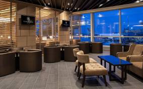 Vancouver International Airport (YVR): Premium Lounge Entry