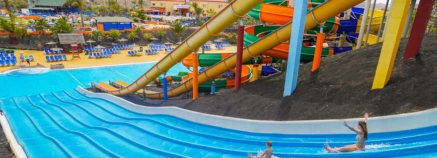 Corralejo: biglietto d'ingresso al parco acquatico Acua