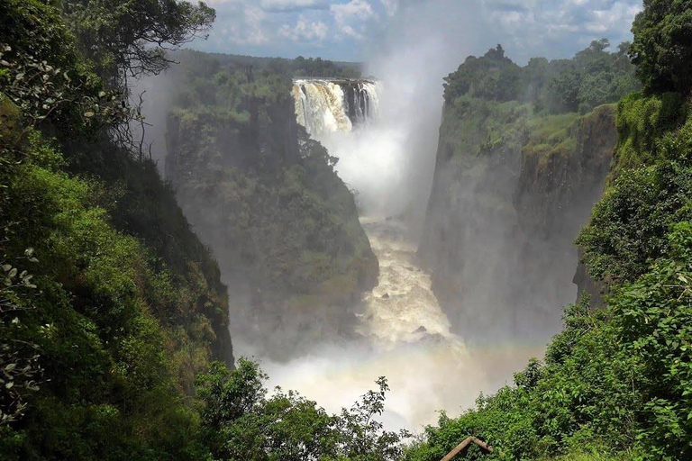 Victoria Falls: 2-tägige Highlights-Tour mit Abholung vom Flughafen