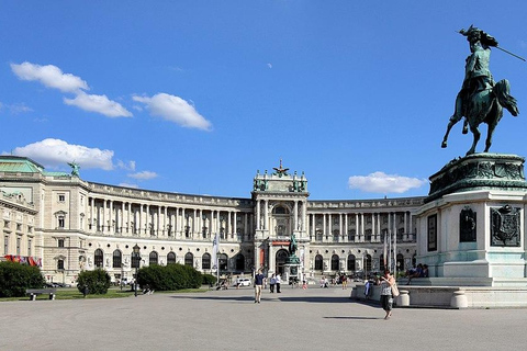 Vienna: City Highlights E-Bike Tour
