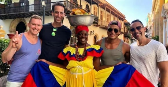 Tour della città con pranzo nel posto preferito di Anthony Bourdain