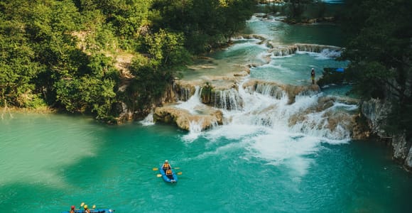 Kajakfahrt zu den Mreznica Wasserfällen im Naturdenkmal