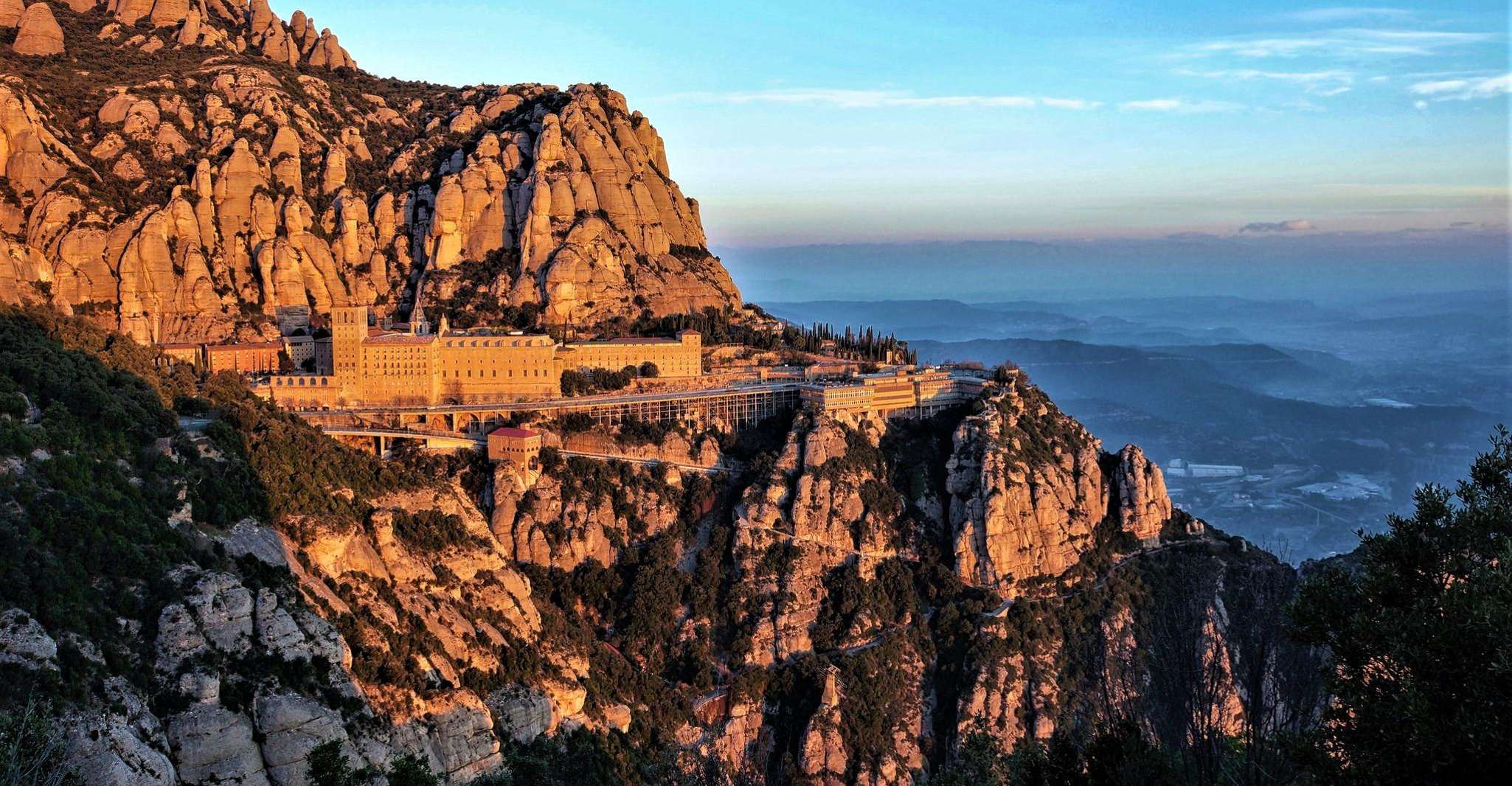 Depuis Barcelone : Monastère de Montserrat, randonnée facile, téléphérique