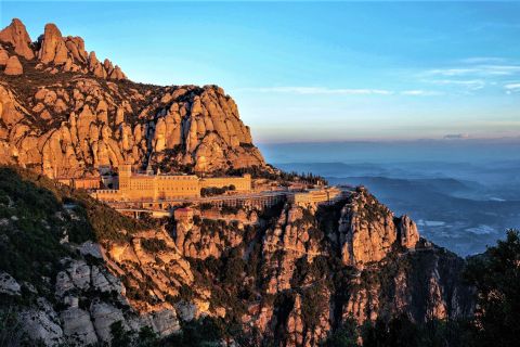Z Barcelony: klasztor Montserrat, łatwa wędrówka, kolejka linowa