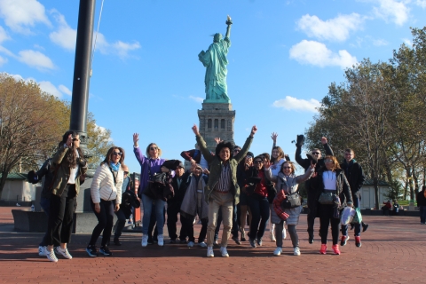 Freiheitsstatue und Ellis Island: Führung durch StudentenPrivate Tour auf Spanisch oder Englisch