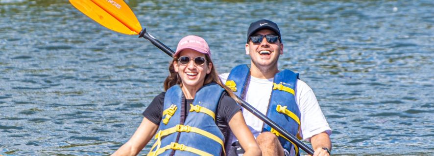 Austin: Kayaking Tour through Downtown to Barton Springs
