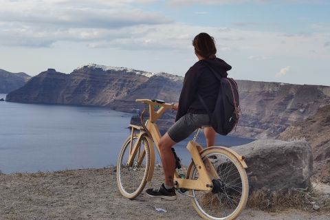 Perissa: alquiler de bicicletas en Santorini para playas y Megalochori