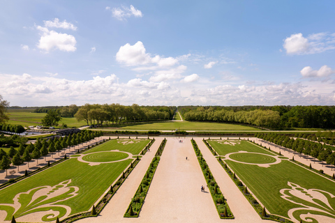 From Villesavin: Full Day Guided E-bike Tour to Chambord