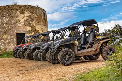 Albufeira: excursion d'une journée en buggy tout-terrain avec déjeuner et guide