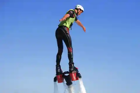 Alicante : Expérience de Flyboard avec moniteur