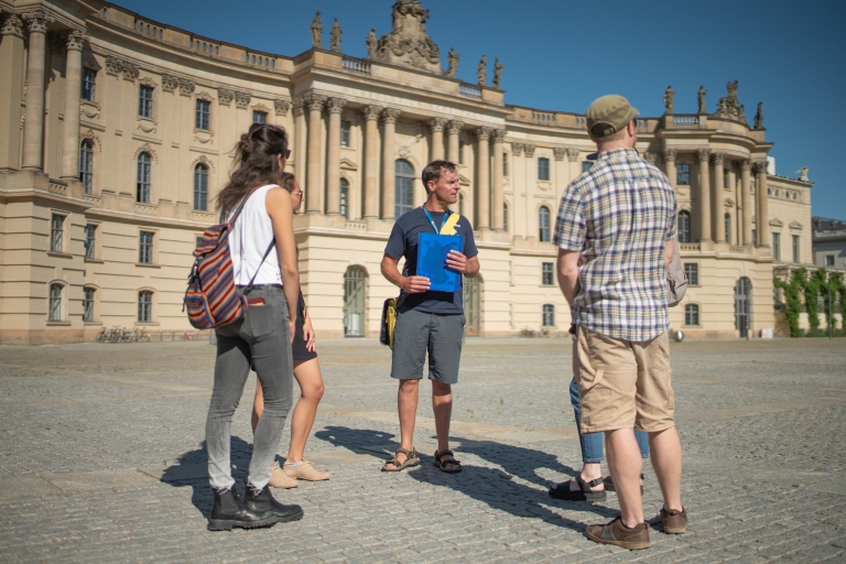 Berlin: points forts de la visite à pied partagée ou privée de BerlinVisite en anglais depuis la Reichstagufer