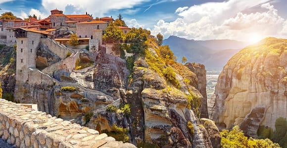Von Athen aus: Private Ganztagestour durch Meteora und Kastraki