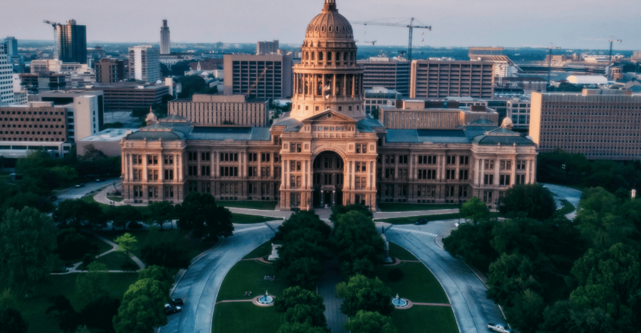 Austin, Sunset Boat Cruise with Bat Watching - Housity