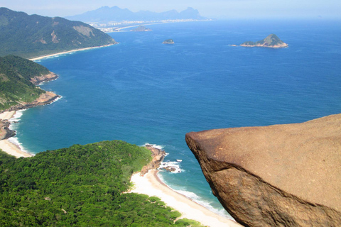 Pedra do Telégrafo: Hike and Beach Exploration